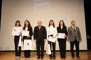 İngilizce Münazara Etkinliği’nin Finali Gerçekleştirildi